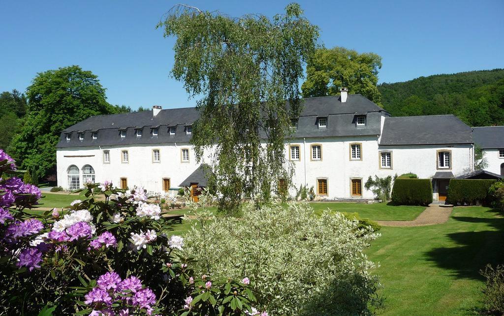 Hostellerie Le Prieure De Conques Herbeumont Exterior foto