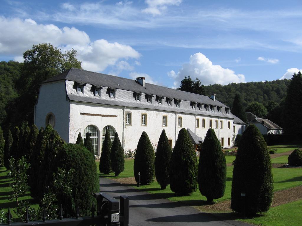 Hostellerie Le Prieure De Conques Herbeumont Exterior foto