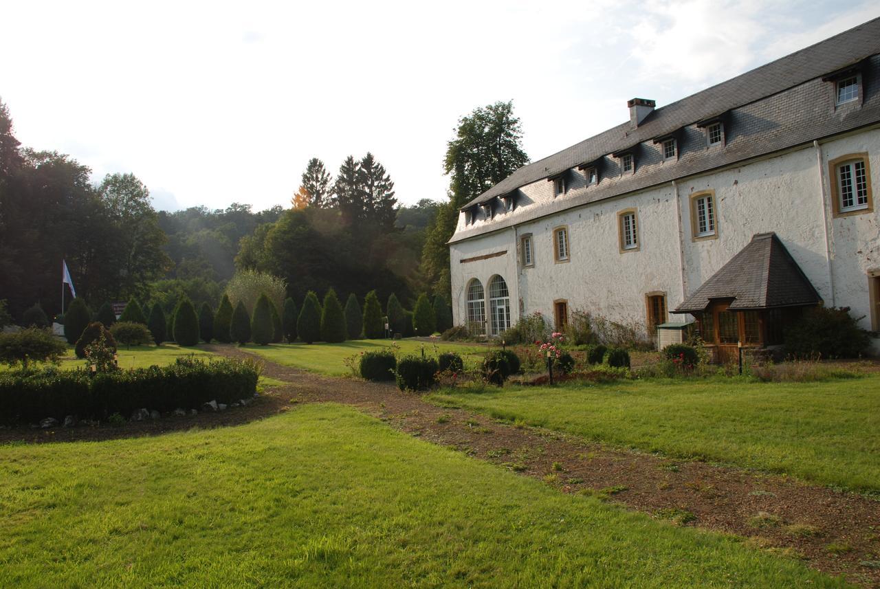 Hostellerie Le Prieure De Conques Herbeumont Exterior foto